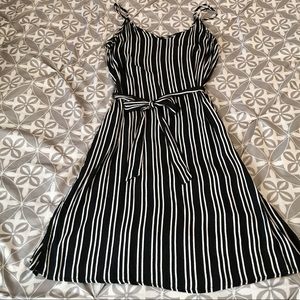 NWOT WHO WHAT WEAR Black & White Striped Dress